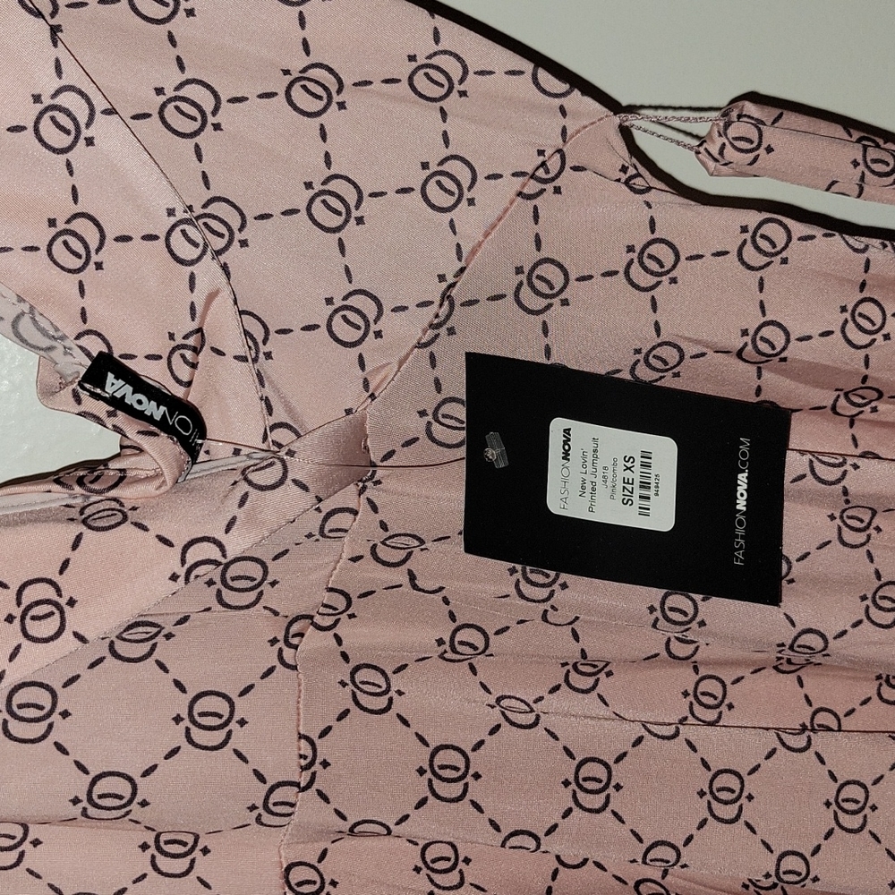 Fashionnova Designer Inspired Printed Pink Skinny Jumpsuit XS - Picture 5 of 7